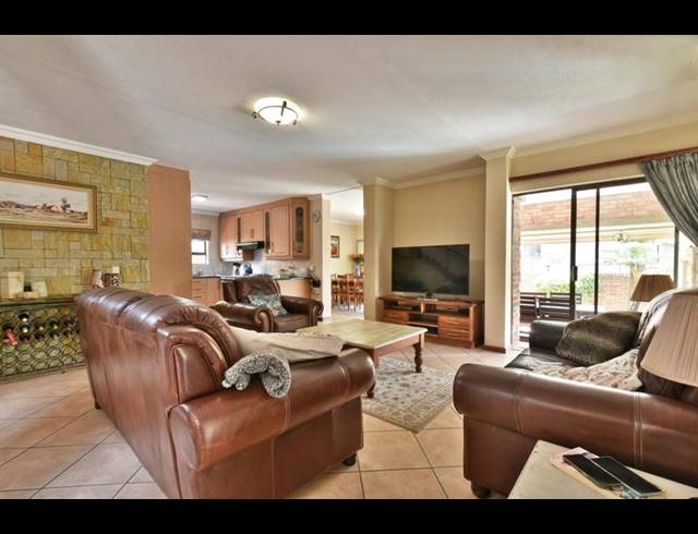3 BEDROOM HOUSE FOR SALE IN RANDPARK RIDGE